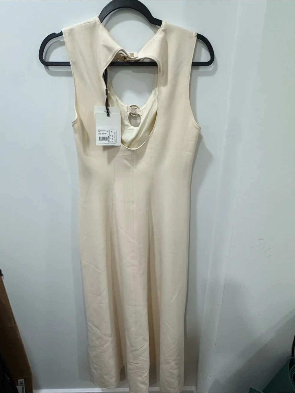 NWT Nocturne Cut-Out Midi Dress Sleeveless Keyhole Ivory Size M 🔥🔥🔥